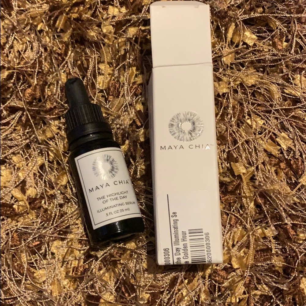 Maya Chia highlight of the day illuminating serum